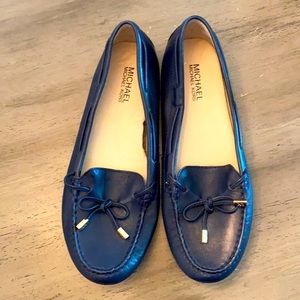 Women’s size 9 flats